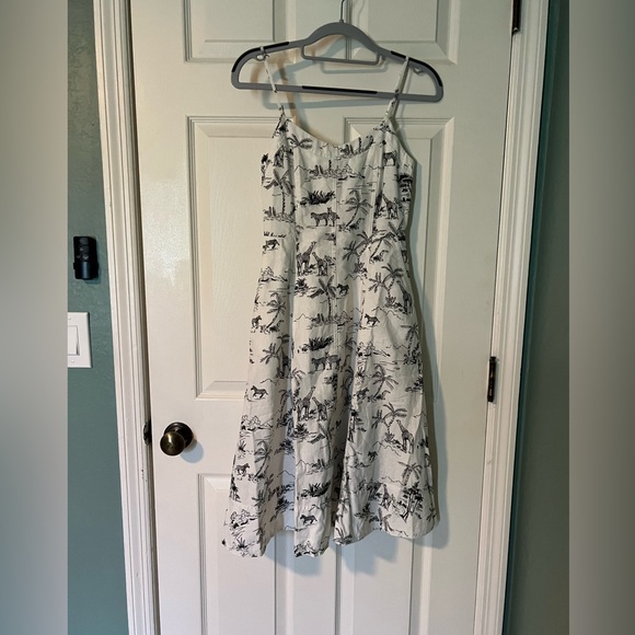 Banana Republic linen blend safari print dress w/ pockets - Picture 2 of 9